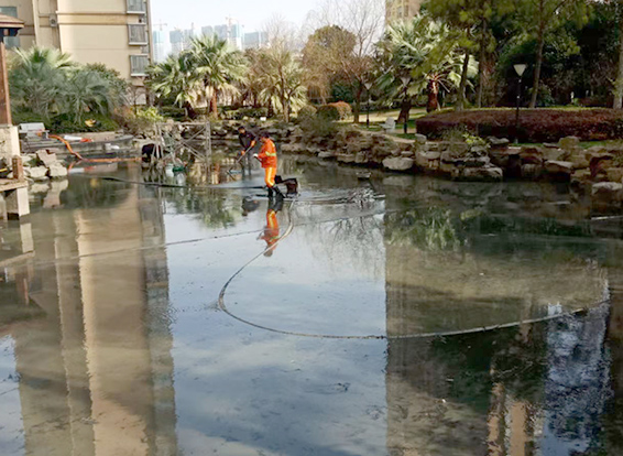 东至景观池淤泥清理