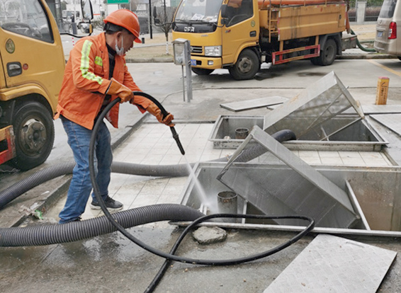 东至隔油池清理